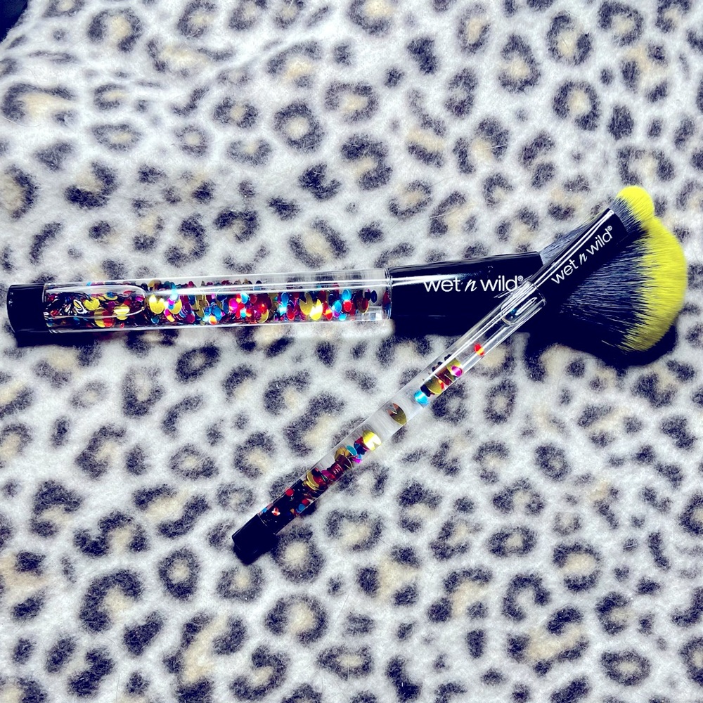 Pac-Man  2x Wet N Wild Makeup Brush Set Eye & Face